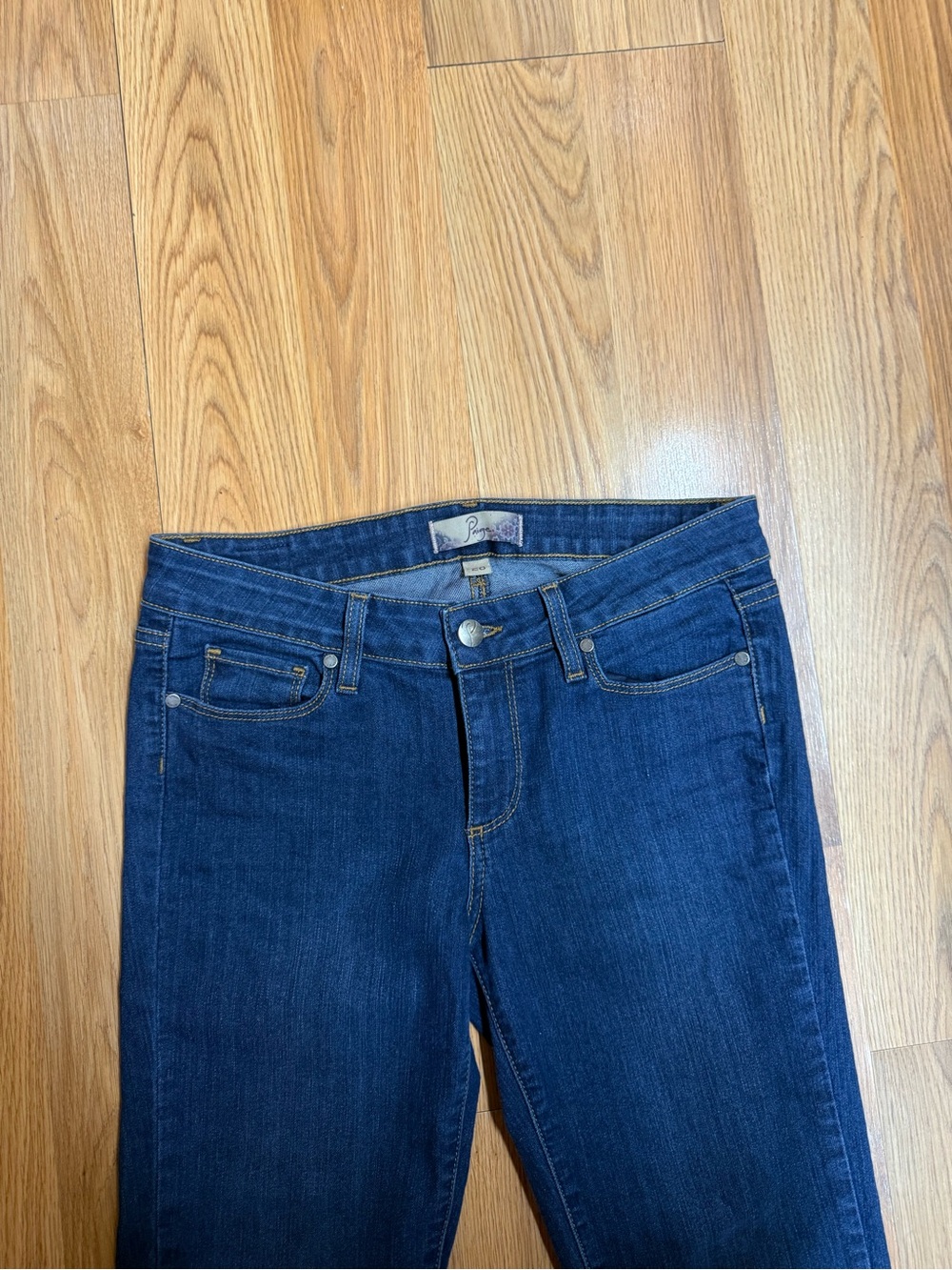 PAIGE Roxie Capri Stretch Jeans - Picture 2 of 6